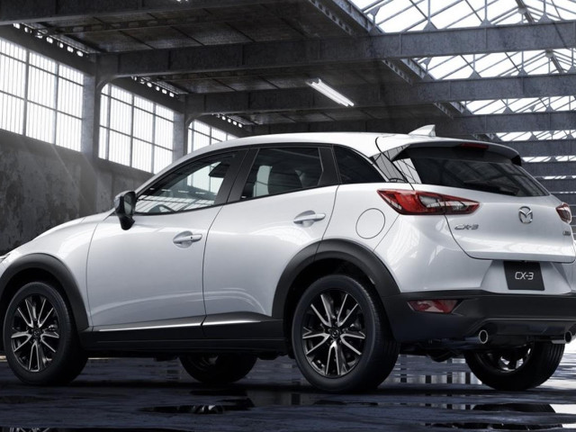 Mazda CX-3 фото