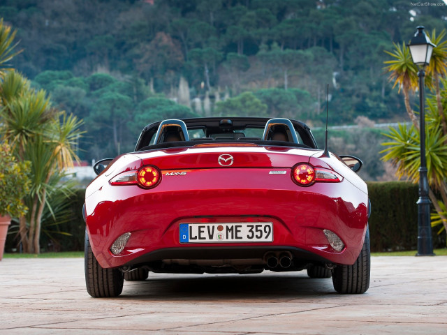 Mazda MX-5 фото