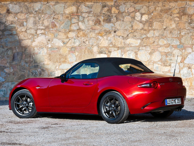 Mazda MX-5 фото