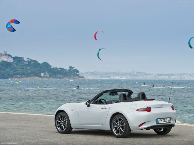 Mazda MX-5 фото