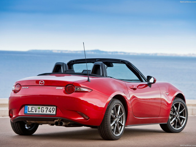 Mazda MX-5 фото