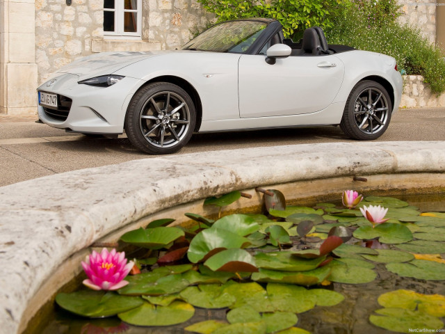 Mazda MX-5 фото