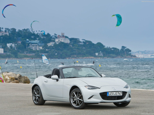 Mazda MX-5 фото