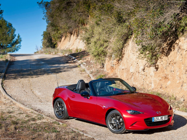 Mazda MX-5 фото