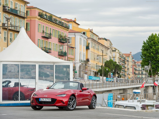 Mazda MX-5 фото