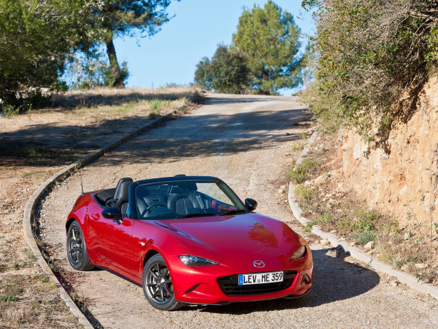 Mazda MX-5 фото