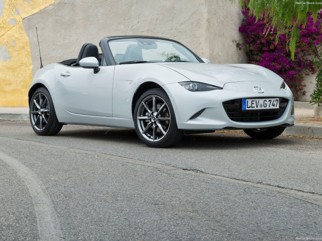 Mazda MX-5 фото