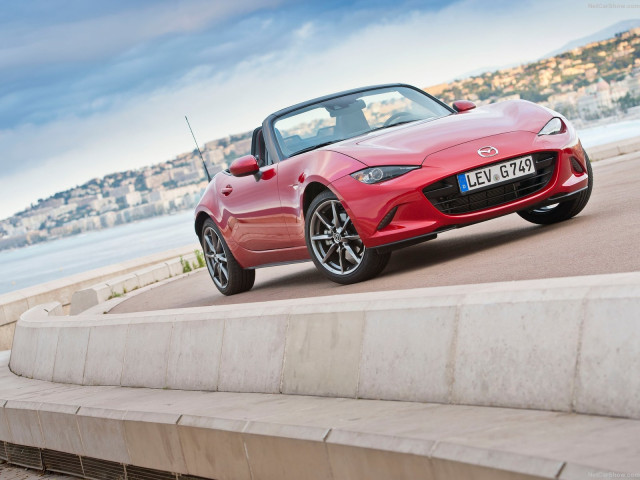 Mazda MX-5 фото