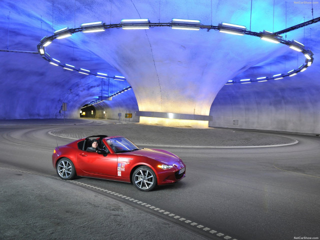 Mazda MX-5 фото