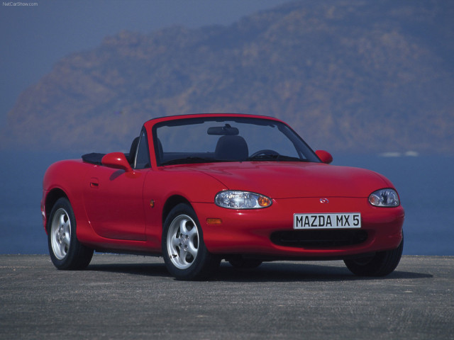 Mazda MX-5 фото