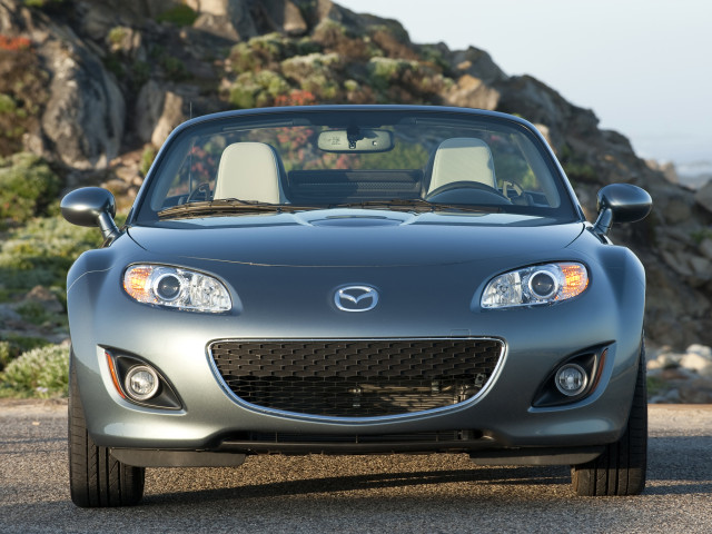 Mazda MX-5 фото