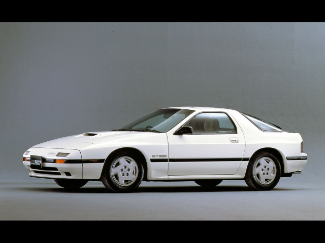 Mazda RX-7 фото