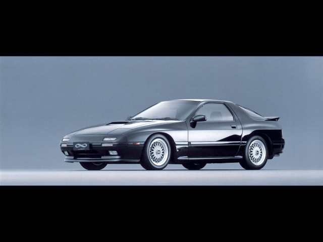 Mazda RX-7 фото