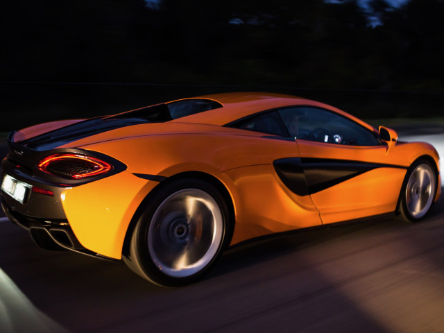 McLaren 540C фото