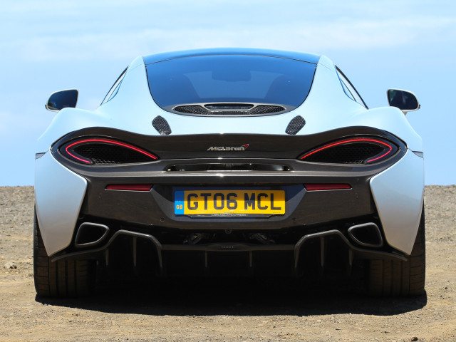 McLaren 570GT фото