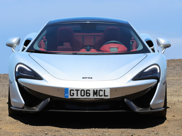 McLaren 570GT фото