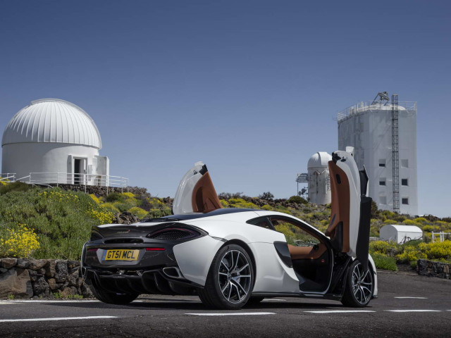 McLaren 570GT фото