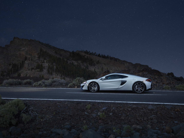 McLaren 570GT фото