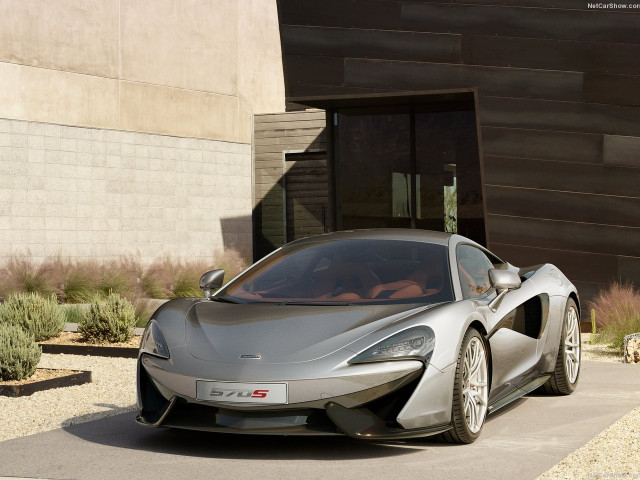 McLaren 570S Coupe фото