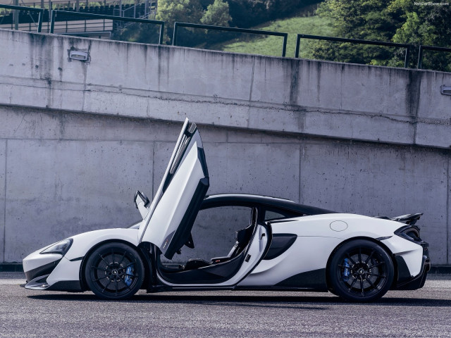 McLaren 600LT фото