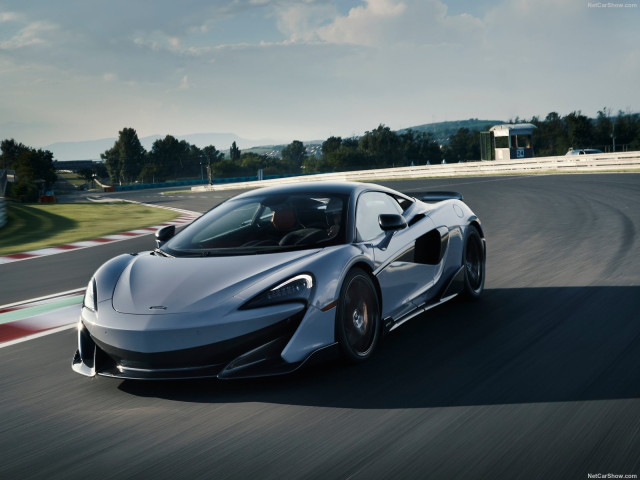 McLaren 600LT фото