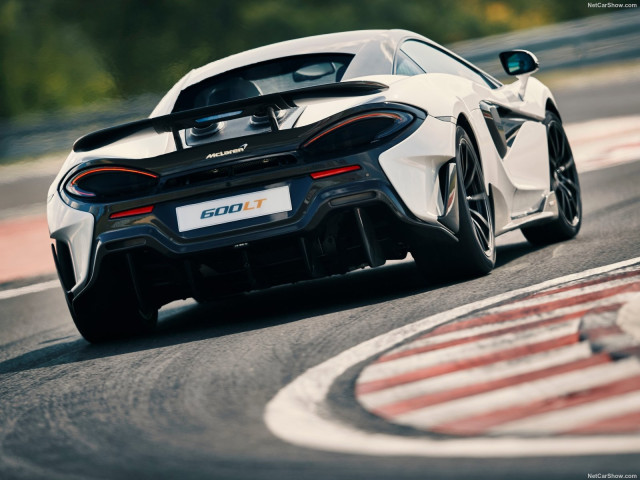 McLaren 600LT фото