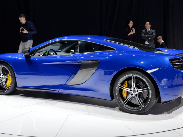 McLaren 650S фото