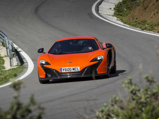 McLaren 650S фото