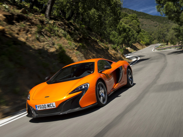 McLaren 650S фото