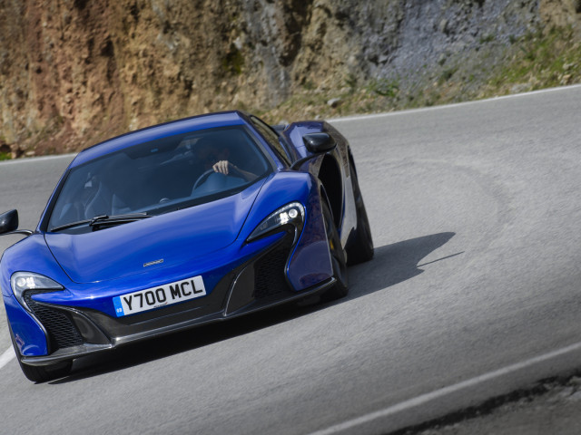 McLaren 650S фото