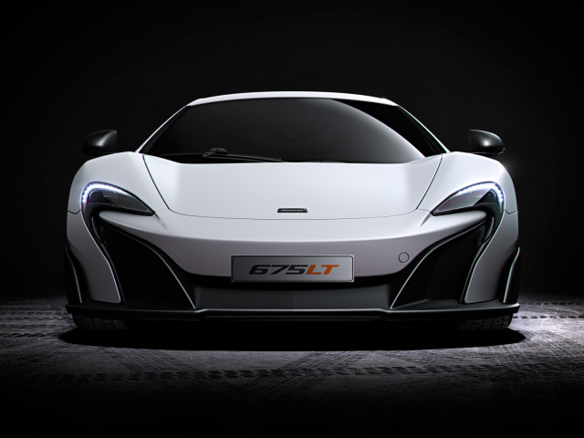 McLaren 675LT фото