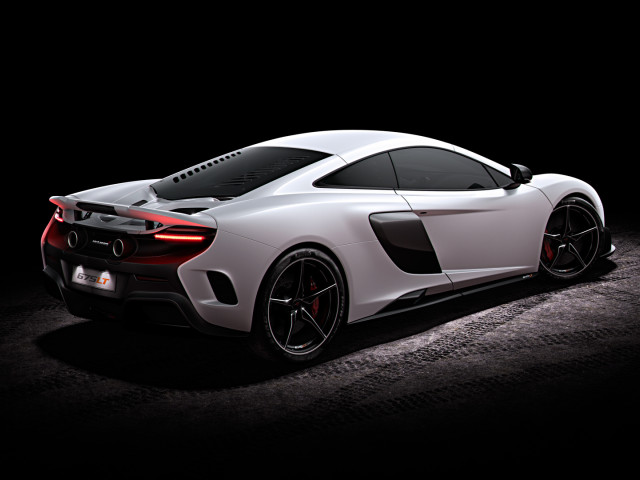 McLaren 675LT фото