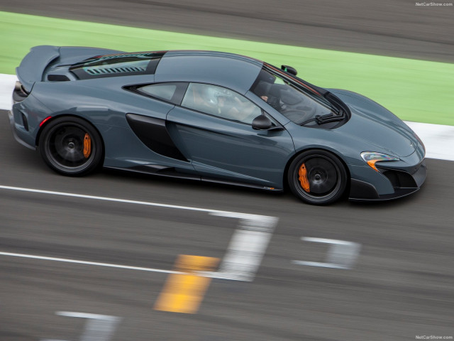 McLaren 675LT фото