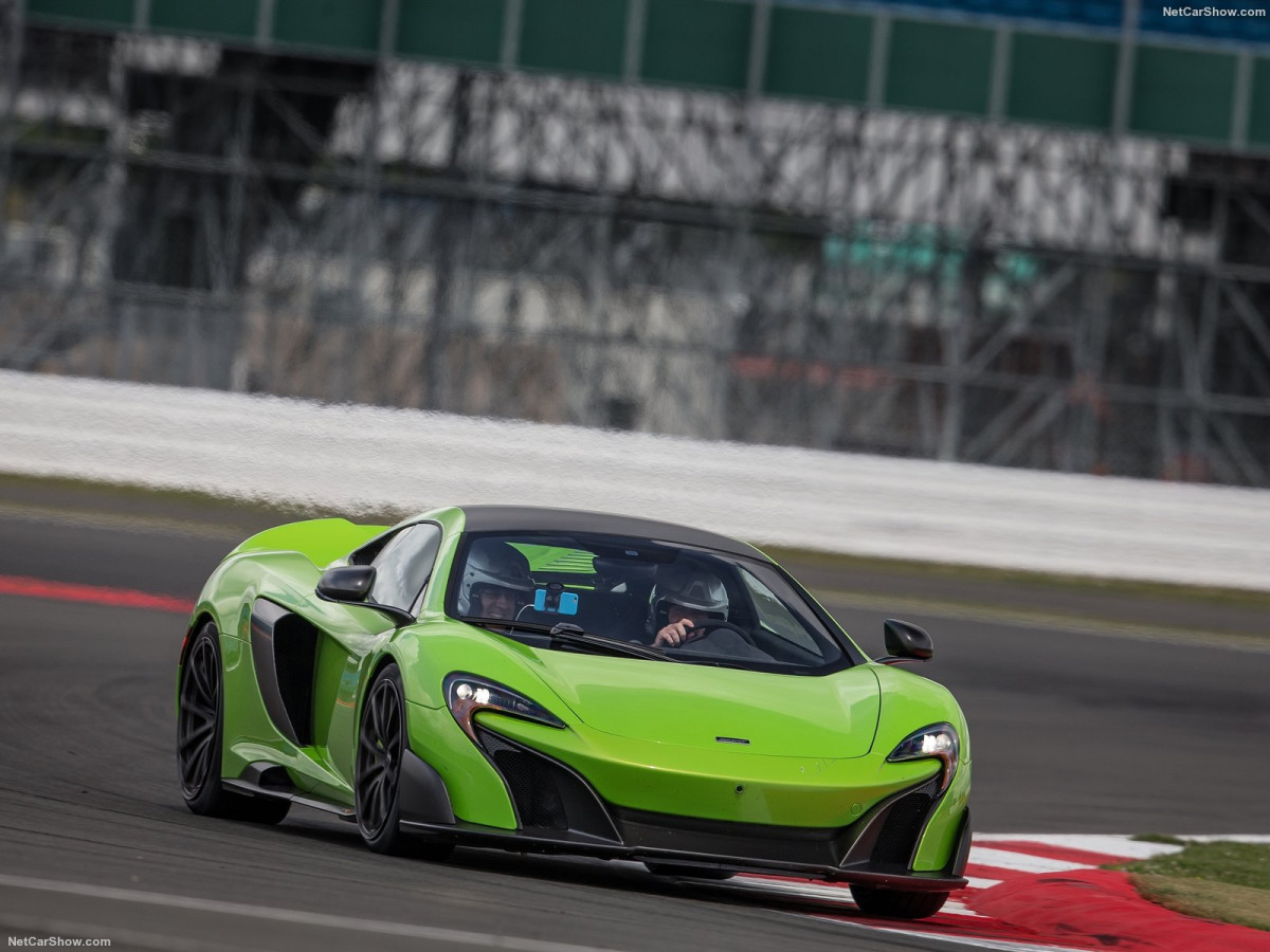 McLaren 675LT фото 154475