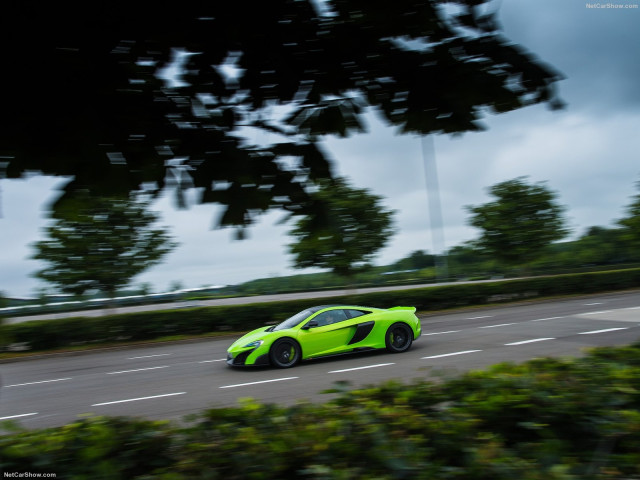 McLaren 675LT фото