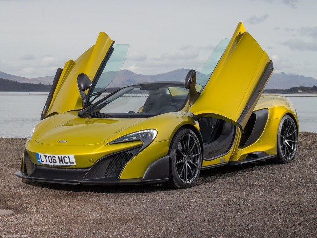 McLaren 675LT фото