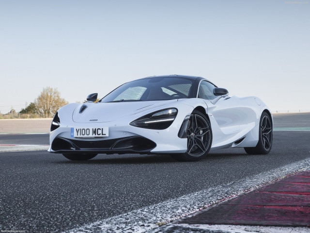 McLaren 720S фото