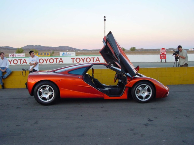 McLaren F1 фото