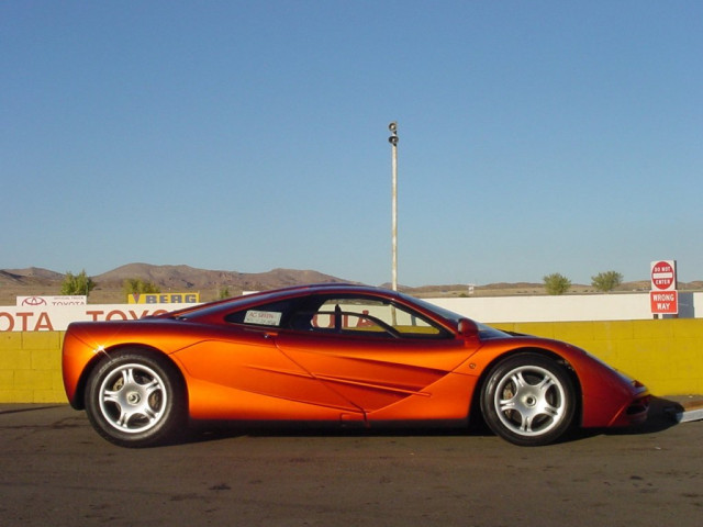 McLaren F1 фото