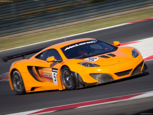 McLaren MP4-12C GT3 фото