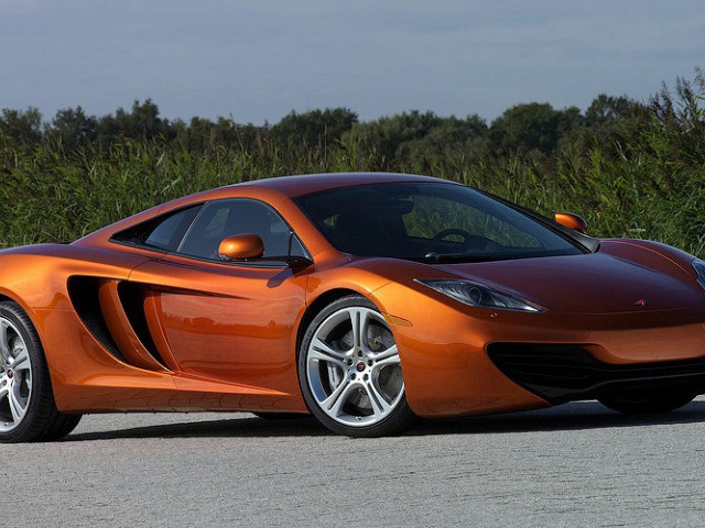 McLaren MP4-12C фото