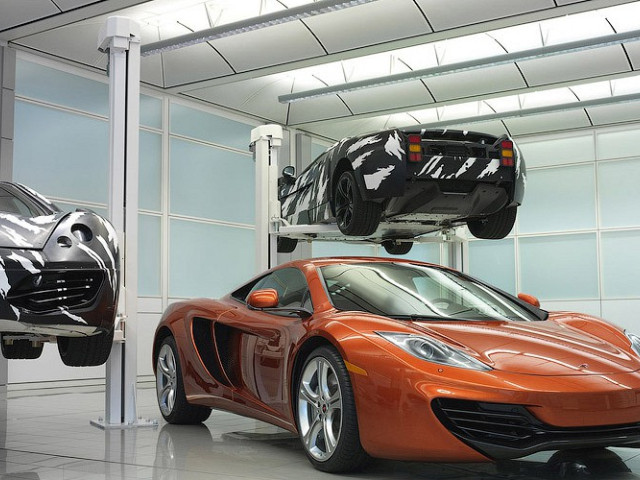 McLaren MP4-12C фото