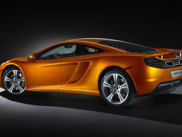 McLaren MP4-12C фото