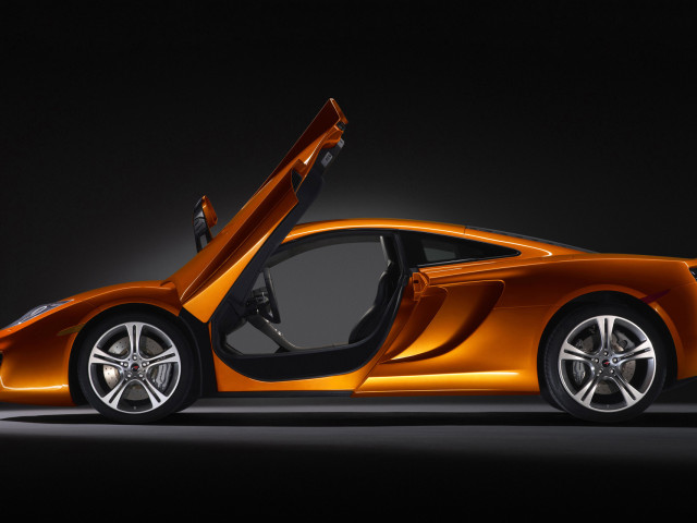 McLaren MP4-12C фото