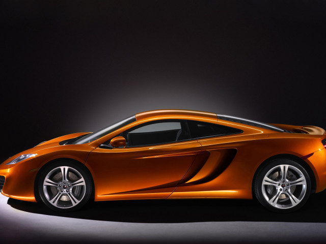 McLaren MP4-12C фото