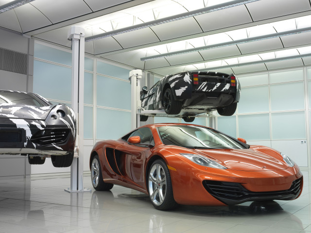 McLaren MP4-12C фото