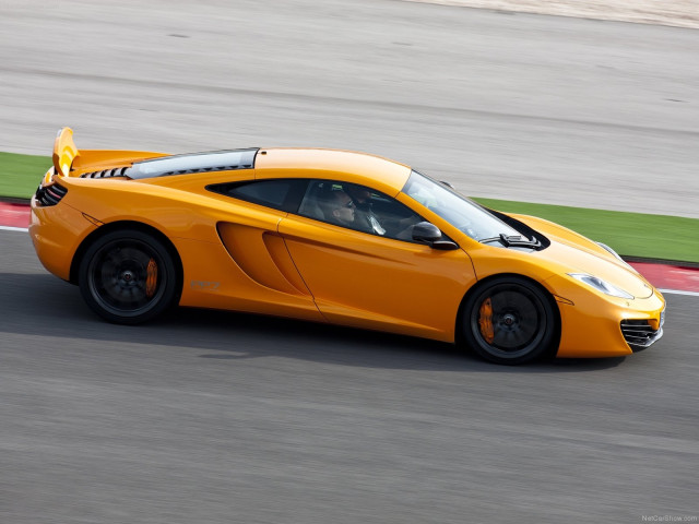 McLaren MP4-12C фото