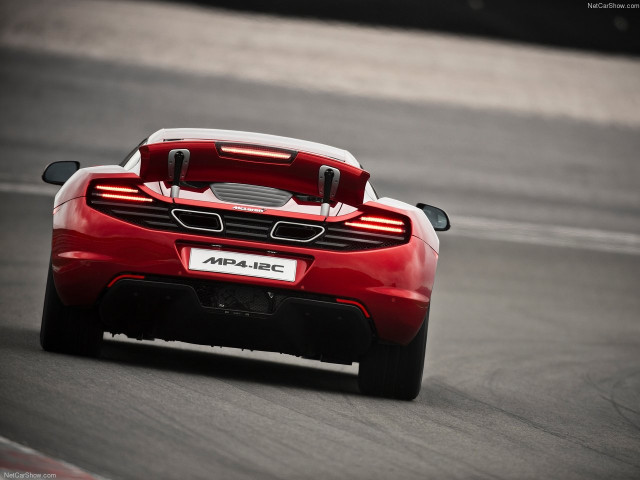 McLaren MP4-12C фото