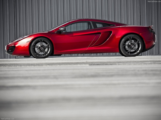 McLaren MP4-12C фото