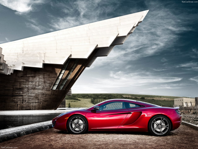 McLaren MP4-12C фото